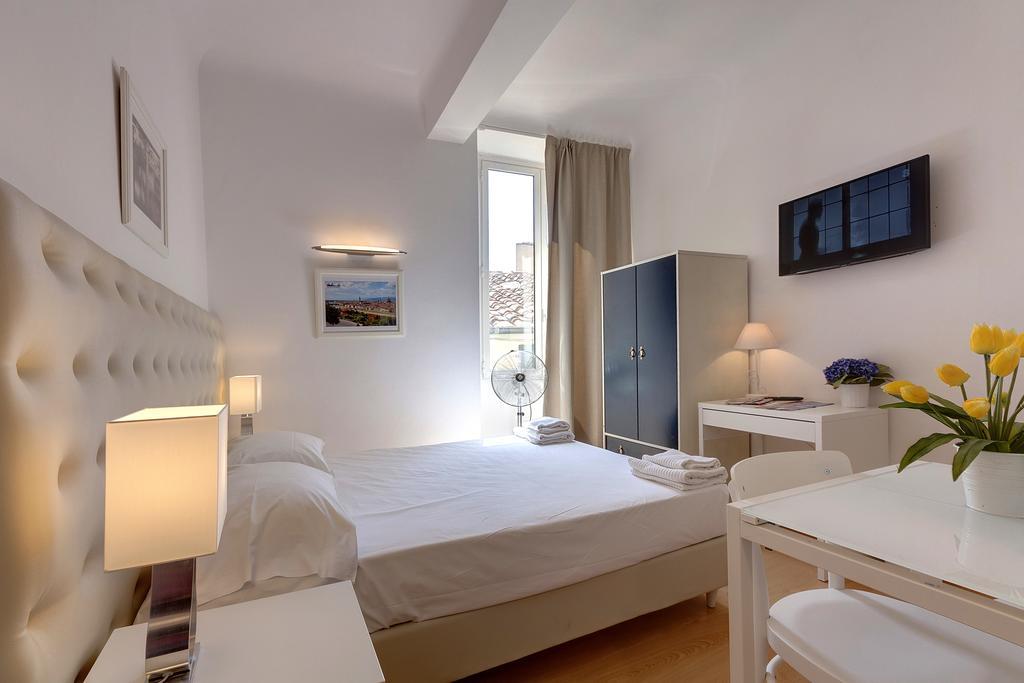 Residenza Castellani Apartment ฟลอเรนซ์ ภายนอก รูปภาพ