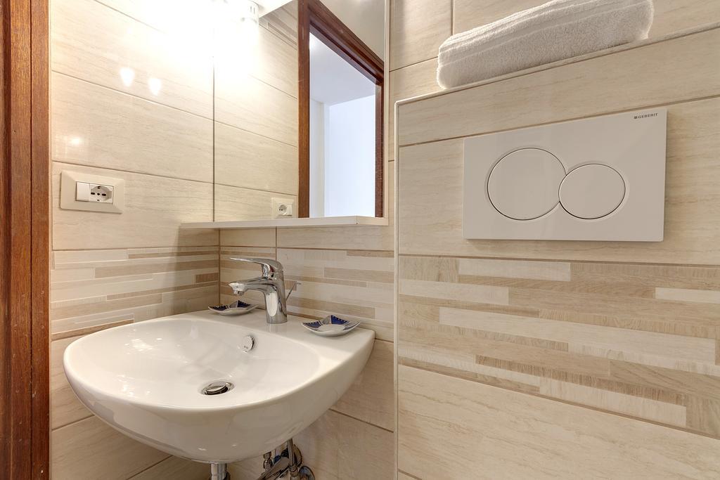 Residenza Castellani Apartment ฟลอเรนซ์ ภายนอก รูปภาพ